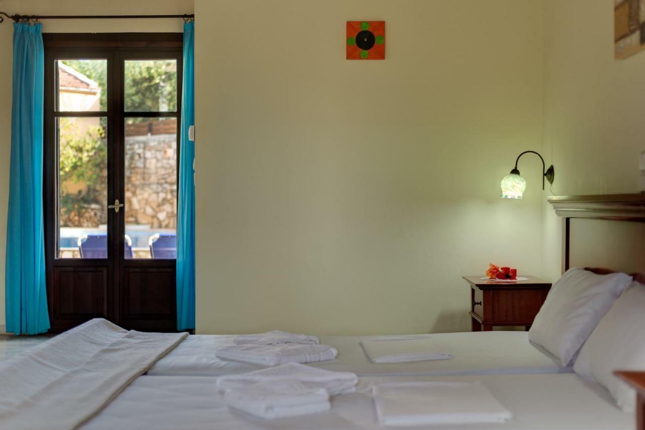 Iliopetra Aparthotel Douliana Exteriör bild