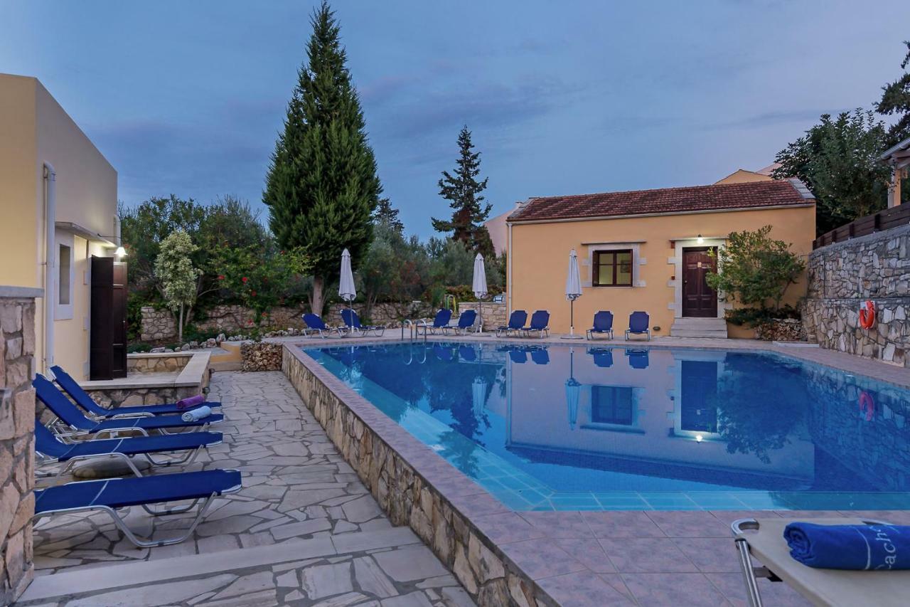 Iliopetra Aparthotel Douliana Exteriör bild