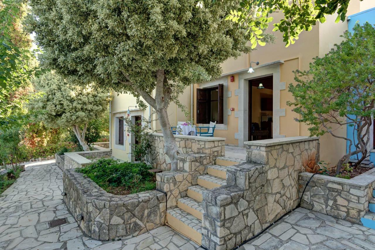 Iliopetra Aparthotel Douliana Exteriör bild