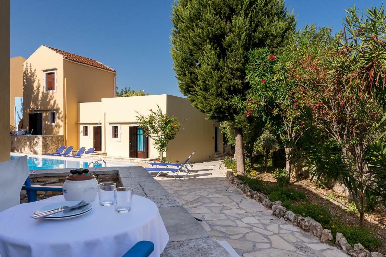 Iliopetra Aparthotel Douliana Exteriör bild