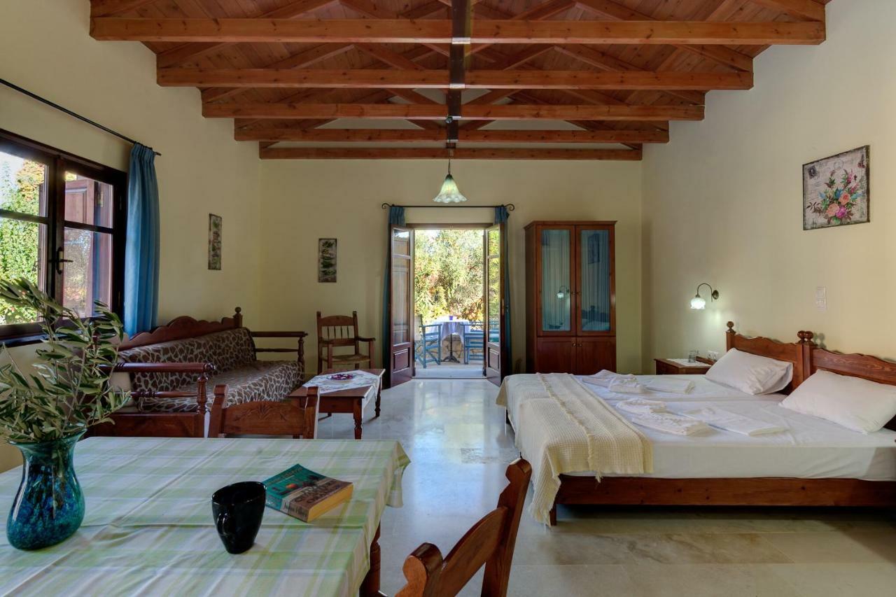 Iliopetra Aparthotel Douliana Exteriör bild