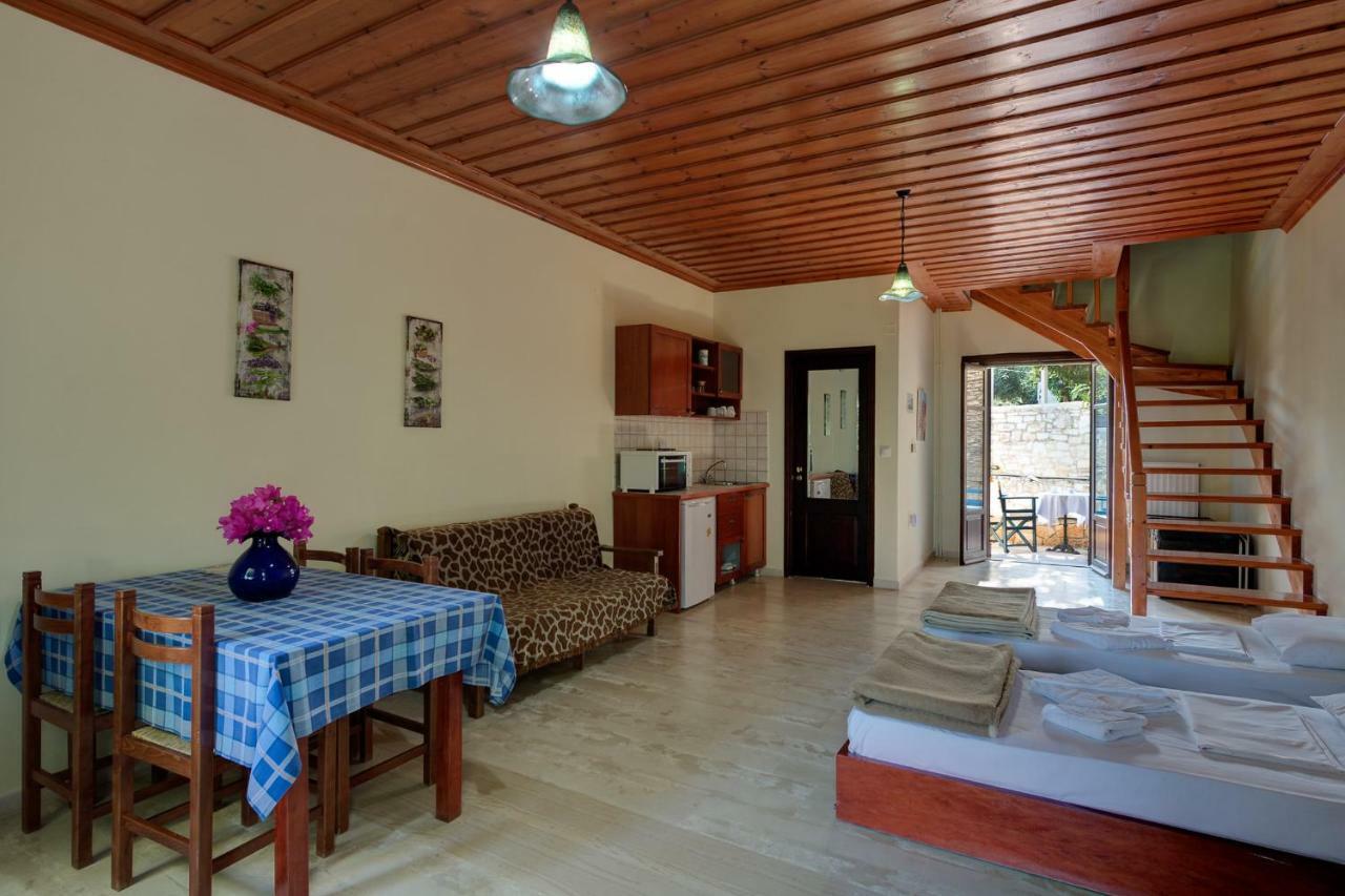 Iliopetra Aparthotel Douliana Exteriör bild