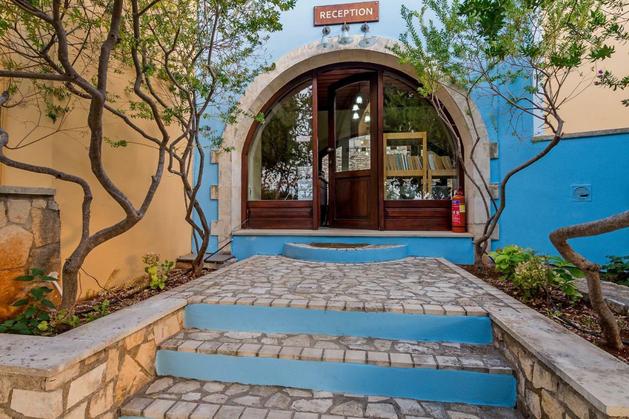 Iliopetra Aparthotel Douliana Exteriör bild
