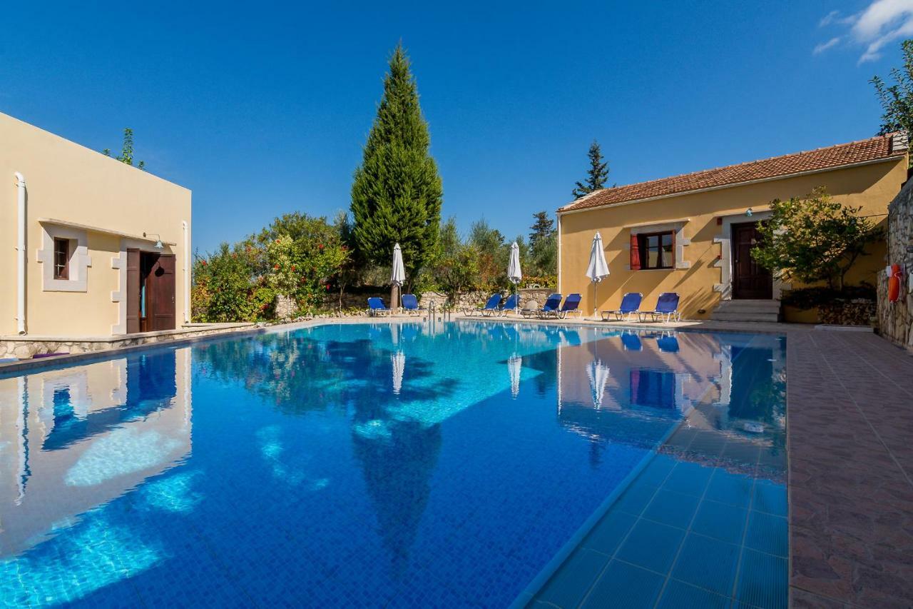 Iliopetra Aparthotel Douliana Exteriör bild